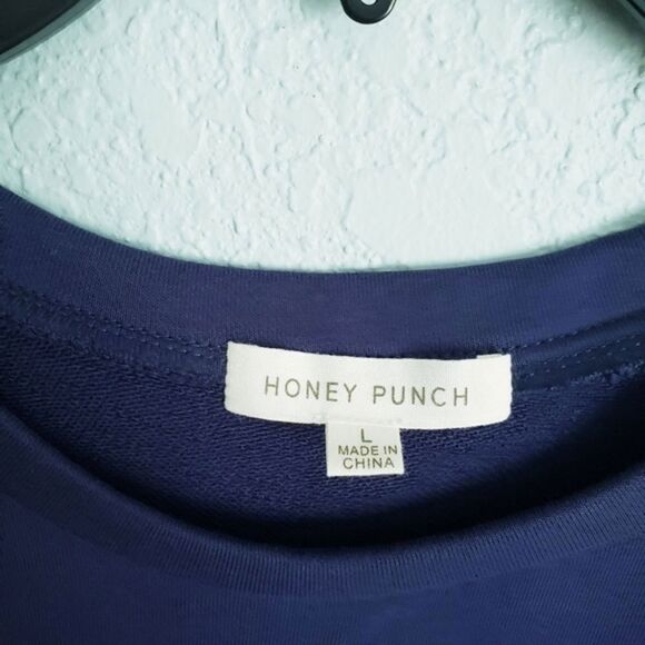 Honey‎ Punch Navy And White Stripe Snap Sleeve Sweater - Picture 3 of 6